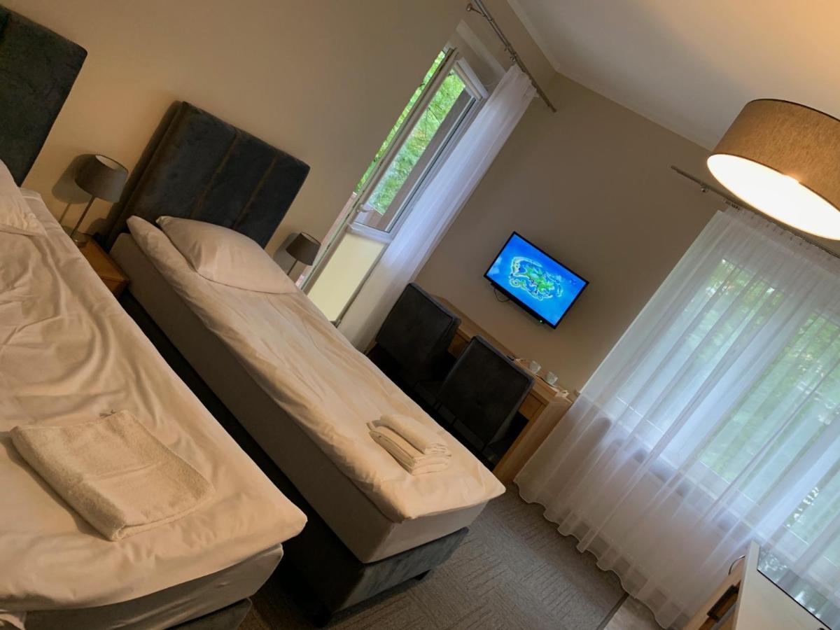 Vesna Rooms Mtp Poznan Exterior photo